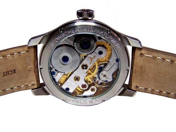 Paladin 5 - The Guardian cases an historical swiss Mechanism